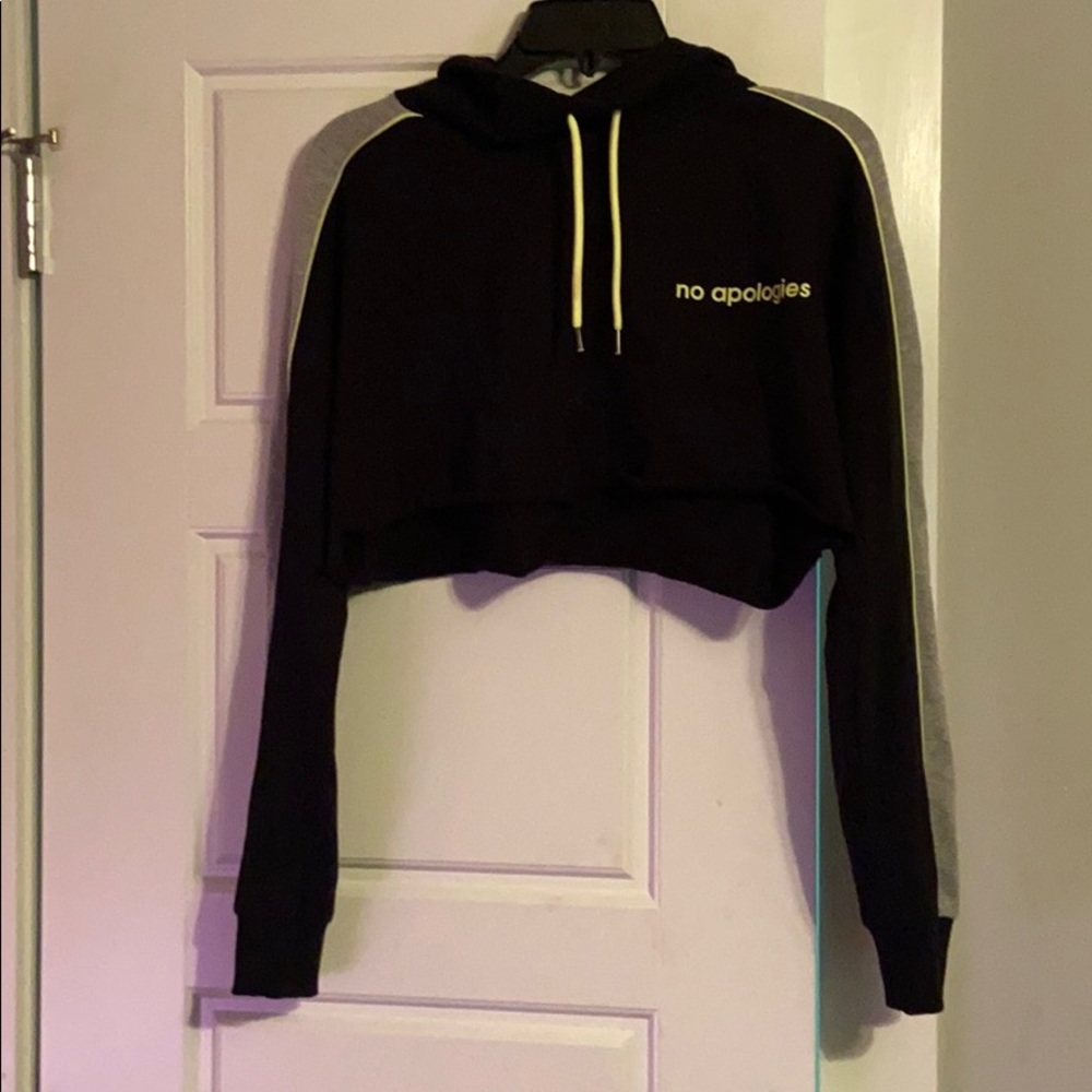 cropped “no apologies” hoodie